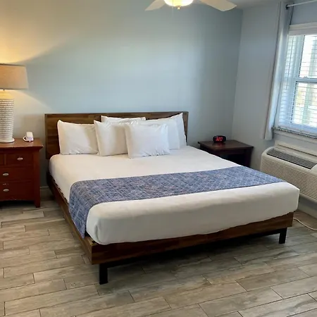 Beachgate Condo Suites And Hotel 512A Condo